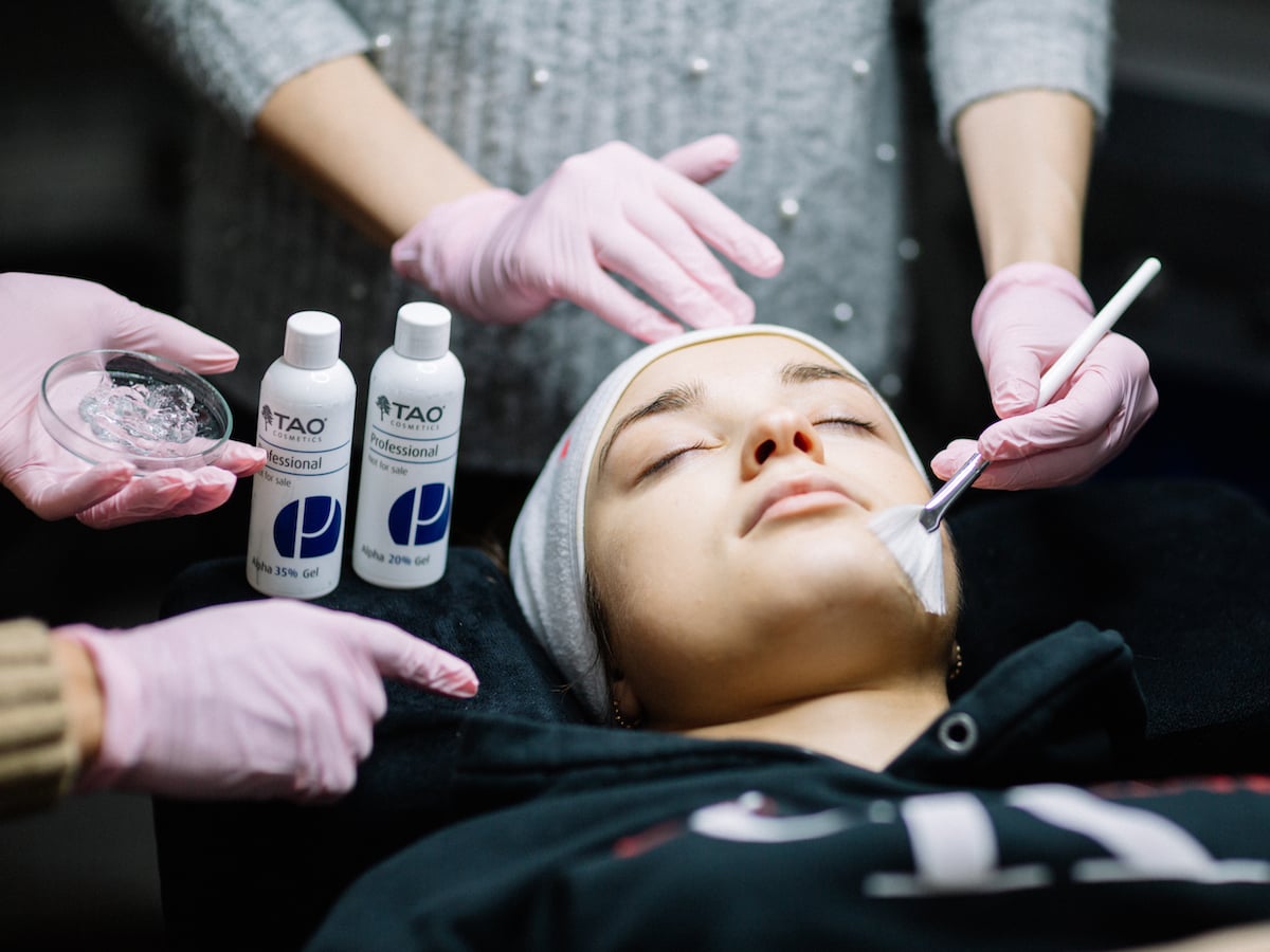 Schulung zum Fruchtsäure Peeling bei Fatima Beauty in Berlin