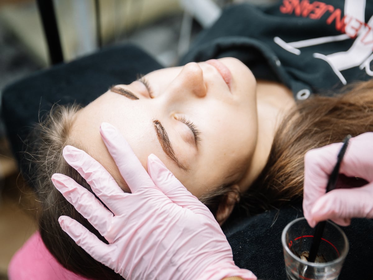 Schulung zu Henna Brows bei Fatima Beauty in Berlin