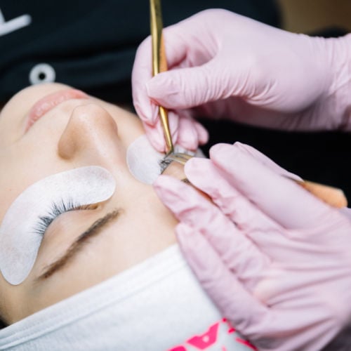 Augenbrauen und Wimpern Behandlungen bei Fatima Beauty in Berlin