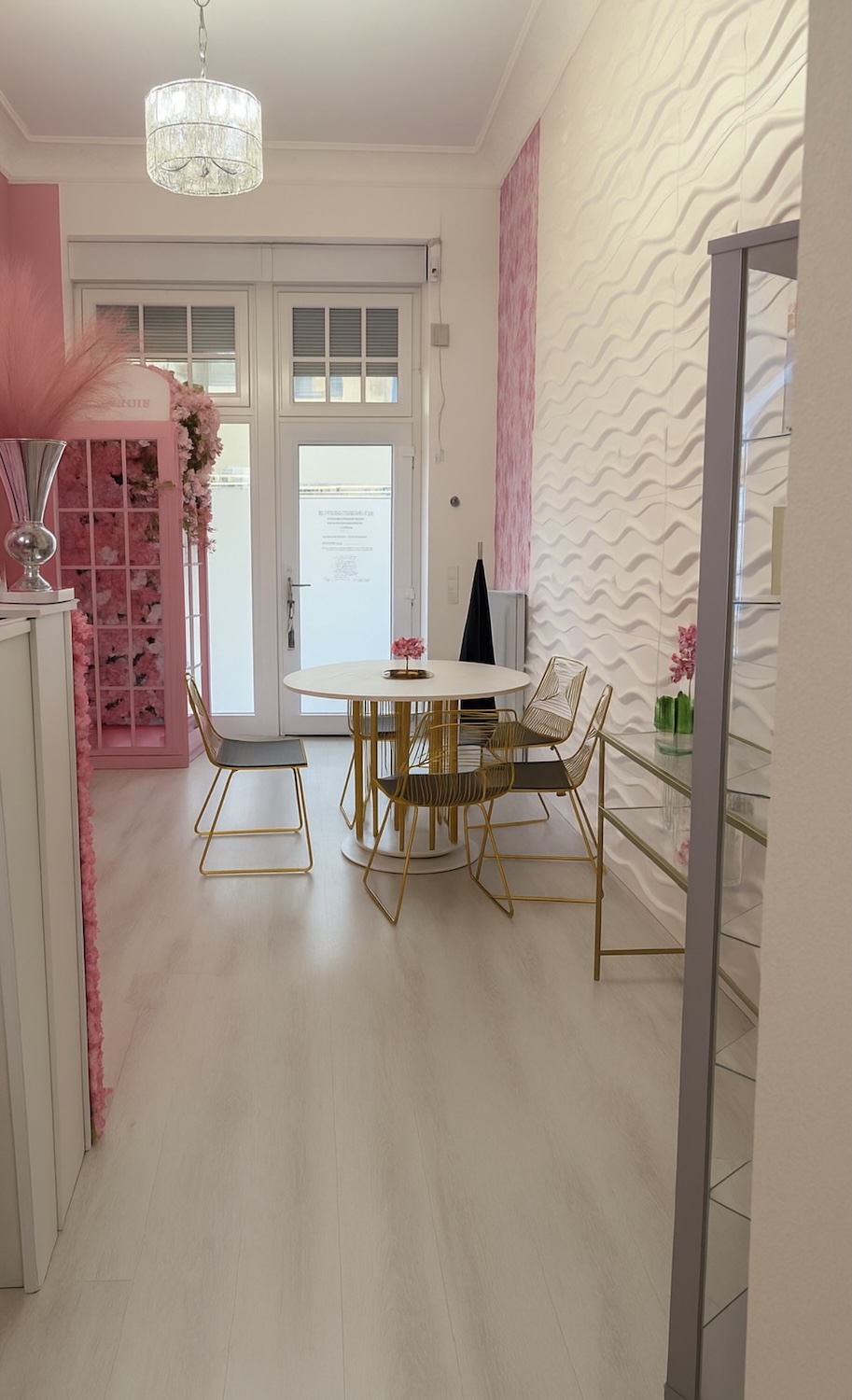 Wartebereich Kosmetikstudio Fatima Beauty Berlin