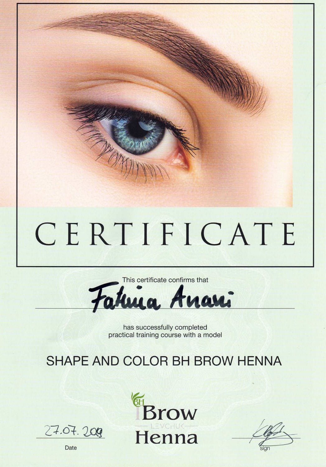 Zertifikat Form und Farbe Brow Henna für Fatima Anani
